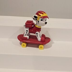 Paw Patrol Beach Adventure Marshall Figure With Skateboard Set